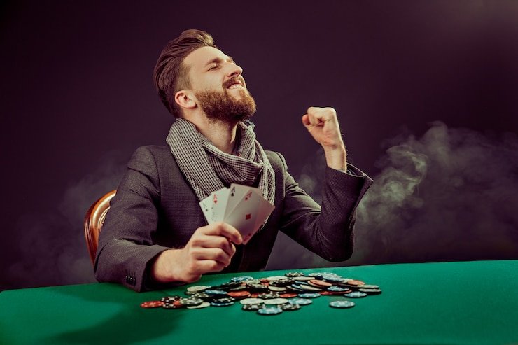 Tampilan kalender jadwal undian vip bola dengan detail hadiah dan waktu pengundian